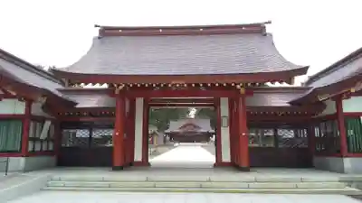 北海道護國神社の山門・神門