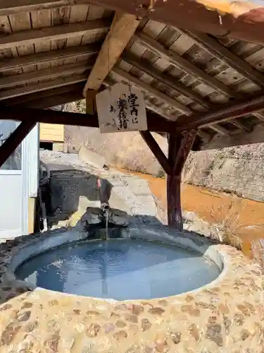 薬師堂の{uncategorized: "未分類", other: "その他", undefined: "問題あり", building: "その他建物", grave: "お墓", sacred_gate: "鳥居", guardian: "狛犬", statue: "像", buddha: "仏像", history: "歴史", nature: "自然", garden: "庭園", animal: "動物", pagoda: "塔", temizu: "手水舎", mountain_gate: "山門・神門", sanctuary: "本殿・本堂", subordinate: "末社・摂社", art: "芸術", scenery: "景色", jizo: "地蔵", ema: "絵馬", goshuin: "御朱印", omikuji: "おみくじ", items: "授与品その他", amulet: "お守り", goshuincho: "御朱印帳", eats: "食事", festival: "お祭り", votive_dance: "神楽", shichigosan: "七五三参", wedding: "結婚式", experience: "体験その他", initially: "初詣", around: "周辺", anti_infection: "感染症対策"}