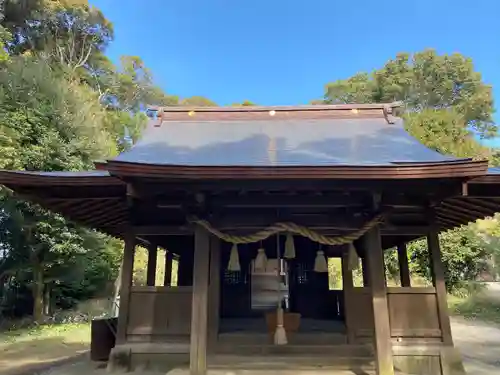 戸明神社の本殿・本堂