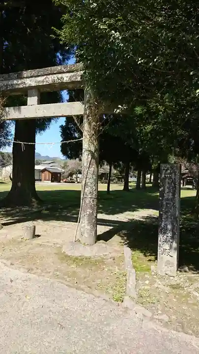 井口八幡宮の鳥居