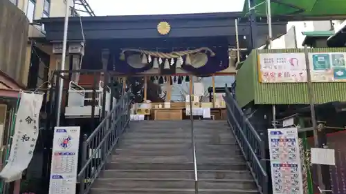 菊名神社の本殿・本堂