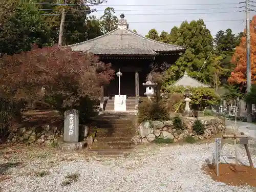 大慈寺の本殿