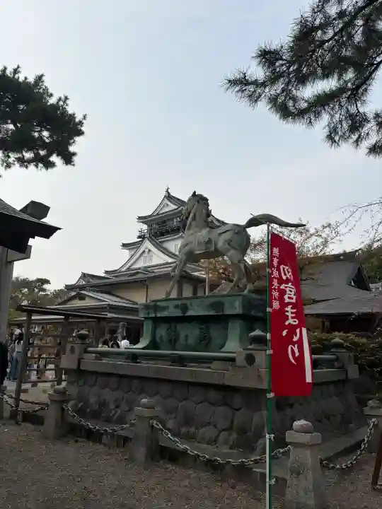龍城神社の{uncategorized: "未分類", other: "その他", undefined: "問題あり", building: "その他建物", grave: "お墓", sacred_gate: "鳥居", guardian: "狛犬", statue: "像", buddha: "仏像", history: "歴史", nature: "自然", garden: "庭園", animal: "動物", pagoda: "塔", temizu: "手水舎", mountain_gate: "山門・神門", sanctuary: "本殿・本堂", subordinate: "末社・摂社", art: "芸術", scenery: "景色", jizo: "地蔵", ema: "絵馬", goshuin: "御朱印", omikuji: "おみくじ", items: "授与品その他", amulet: "お守り", goshuincho: "御朱印帳", eats: "食事", festival: "お祭り", votive_dance: "神楽", shichigosan: "七五三参", wedding: "結婚式", experience: "体験その他", initially: "初詣", around: "周辺", anti_infection: "感染症対策"}