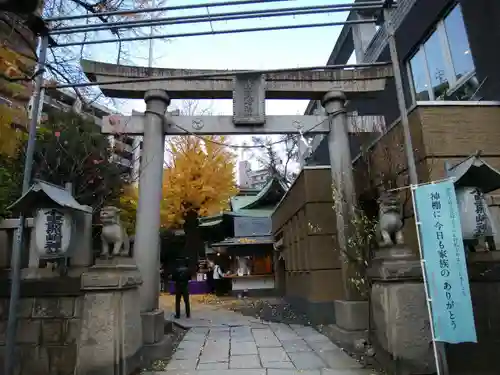 小野照崎神社の鳥居