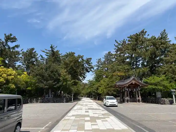 新潟縣護國神社の{uncategorized: "未分類", other: "その他", undefined: "問題あり", building: "その他建物", grave: "お墓", sacred_gate: "鳥居", guardian: "狛犬", statue: "像", buddha: "仏像", history: "歴史", nature: "自然", garden: "庭園", animal: "動物", pagoda: "塔", temizu: "手水舎", mountain_gate: "山門・神門", sanctuary: "本殿・本堂", subordinate: "末社・摂社", art: "芸術", scenery: "景色", jizo: "地蔵", ema: "絵馬", goshuin: "御朱印", omikuji: "おみくじ", items: "授与品その他", amulet: "お守り", goshuincho: "御朱印帳", eats: "食事", festival: "お祭り", votive_dance: "神楽", shichigosan: "七五三参", wedding: "結婚式", experience: "体験その他", initially: "初詣", around: "周辺", anti_infection: "感染症対策"}