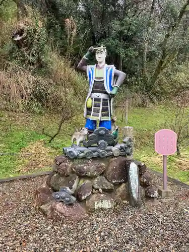 吉備津彦神社の像