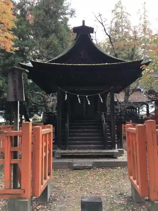 大井俣窪八幡神社の末社・摂社