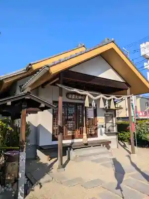 出雲大神宮の{uncategorized: "未分類", other: "その他", undefined: "問題あり", building: "その他建物", grave: "お墓", sacred_gate: "鳥居", guardian: "狛犬", statue: "像", buddha: "仏像", history: "歴史", nature: "自然", garden: "庭園", animal: "動物", pagoda: "塔", temizu: "手水舎", mountain_gate: "山門・神門", sanctuary: "本殿・本堂", subordinate: "末社・摂社", art: "芸術", scenery: "景色", jizo: "地蔵", ema: "絵馬", goshuin: "御朱印", omikuji: "おみくじ", items: "授与品その他", amulet: "お守り", goshuincho: "御朱印帳", eats: "食事", festival: "お祭り", votive_dance: "神楽", shichigosan: "七五三参", wedding: "結婚式", experience: "体験その他", initially: "初詣", around: "周辺", anti_infection: "感染症対策"}