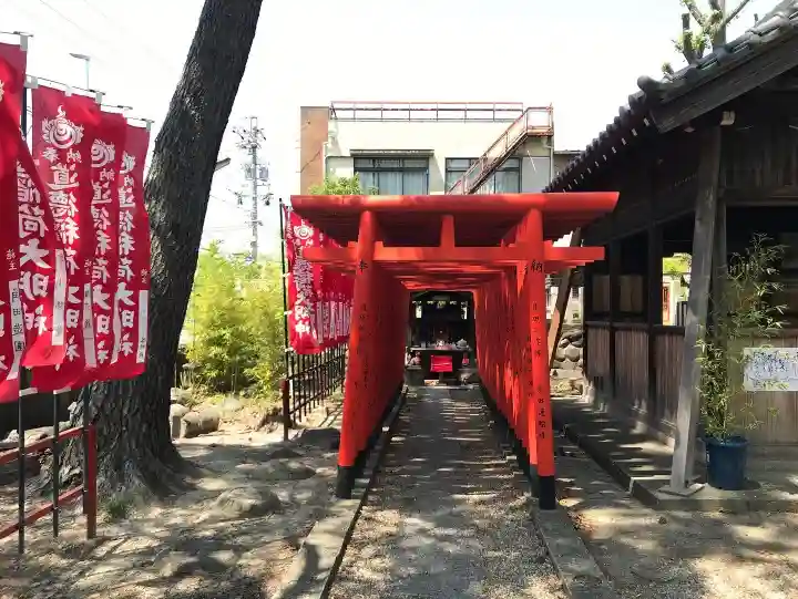 稲荷社(道徳稲荷神社)の鳥居