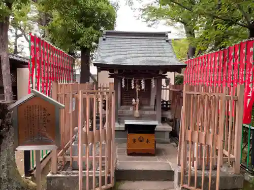 桐ヶ谷氷川神社の末社・摂社