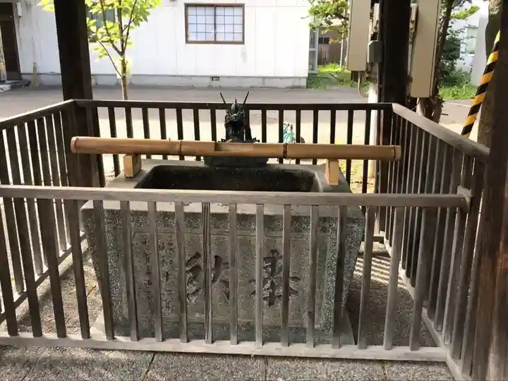 豊平神社の手水舎