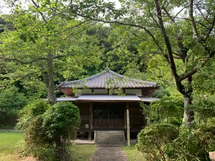 宝蔵寺の本殿・本堂