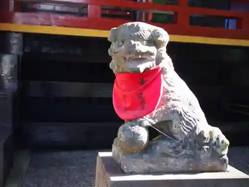 三峯神社の狛犬