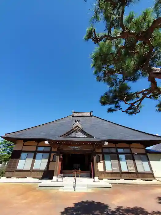 長照寺の本殿