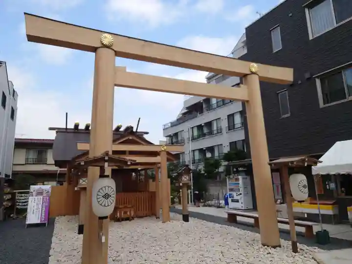 【閉業】小石川大神宮の鳥居