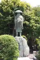 西方寺の像