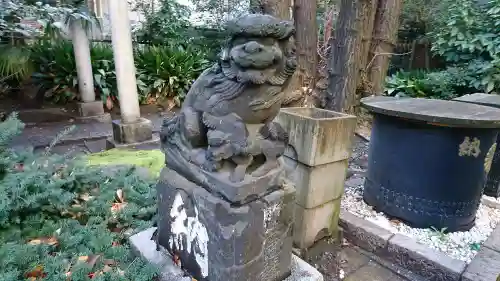 新橋鹽竃神社の狛犬