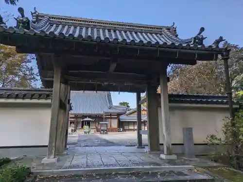 林昌寺の山門