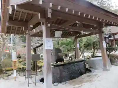 賀茂別雷神社(上賀茂神社)の手水舎