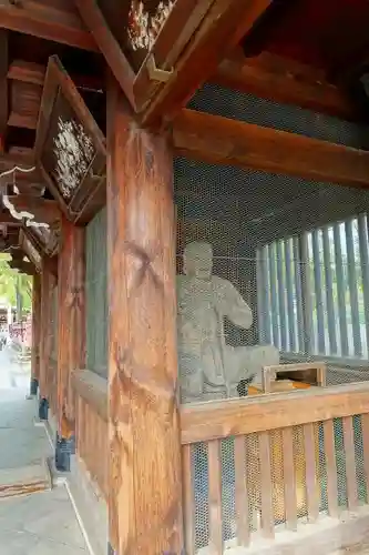 石切劔箭神社の像