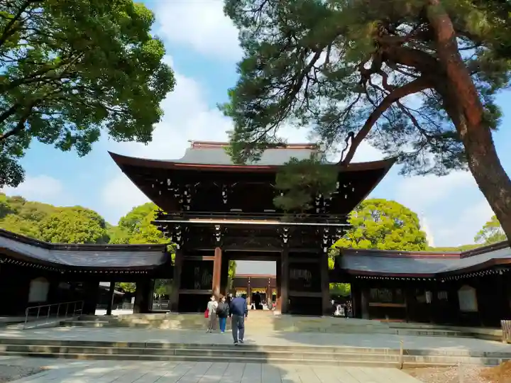 明治神宮の山門・神門