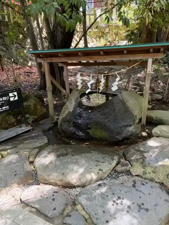 來宮神社の{uncategorized: "未分類", other: "その他", undefined: "問題あり", building: "その他建物", grave: "お墓", sacred_gate: "鳥居", guardian: "狛犬", statue: "像", buddha: "仏像", history: "歴史", nature: "自然", garden: "庭園", animal: "動物", pagoda: "塔", temizu: "手水舎", mountain_gate: "山門・神門", sanctuary: "本殿・本堂", subordinate: "末社・摂社", art: "芸術", scenery: "景色", jizo: "地蔵", ema: "絵馬", goshuin: "御朱印", omikuji: "おみくじ", items: "授与品その他", amulet: "お守り", goshuincho: "御朱印帳", eats: "食事", festival: "お祭り", votive_dance: "神楽", shichigosan: "七五三参", wedding: "結婚式", experience: "体験その他", initially: "初詣", around: "周辺", anti_infection: "感染症対策"}