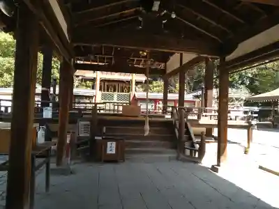 氷室神社の{uncategorized: "未分類", other: "その他", undefined: "問題あり", building: "その他建物", grave: "お墓", sacred_gate: "鳥居", guardian: "狛犬", statue: "像", buddha: "仏像", history: "歴史", nature: "自然", garden: "庭園", animal: "動物", pagoda: "塔", temizu: "手水舎", mountain_gate: "山門・神門", sanctuary: "本殿・本堂", subordinate: "末社・摂社", art: "芸術", scenery: "景色", jizo: "地蔵", ema: "絵馬", goshuin: "御朱印", omikuji: "おみくじ", items: "授与品その他", amulet: "お守り", goshuincho: "御朱印帳", eats: "食事", festival: "お祭り", votive_dance: "神楽", shichigosan: "七五三参", wedding: "結婚式", experience: "体験その他", initially: "初詣", around: "周辺", anti_infection: "感染症対策"}