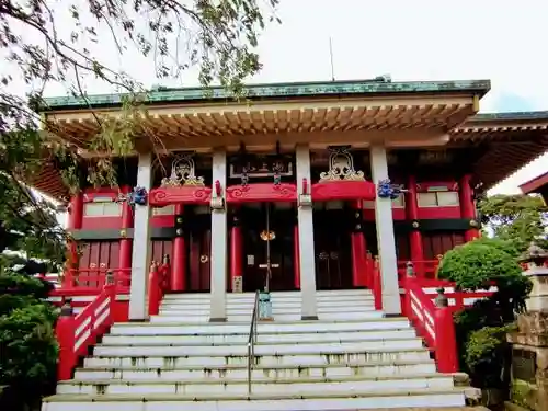 千葉寺の本殿・本堂