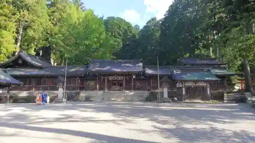 飛驒一宮水無神社の本殿・本堂
