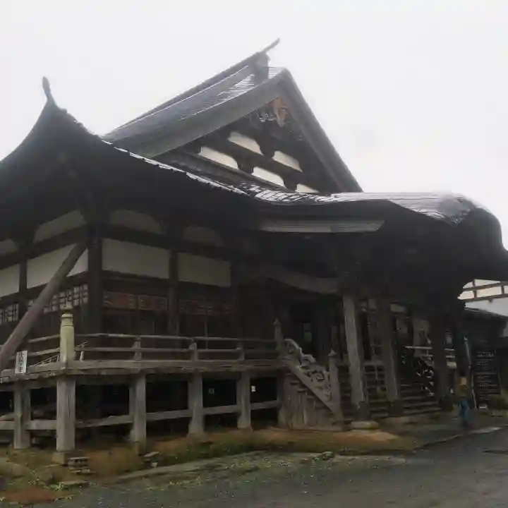 注連寺の本殿・本堂