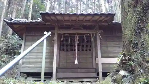 日月神社の本殿