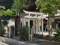楠木大神の{uncategorized: "未分類", other: "その他", undefined: "問題あり", building: "その他建物", grave: "お墓", sacred_gate: "鳥居", guardian: "狛犬", statue: "像", buddha: "仏像", history: "歴史", nature: "自然", garden: "庭園", animal: "動物", pagoda: "塔", temizu: "手水舎", mountain_gate: "山門・神門", sanctuary: "本殿・本堂", subordinate: "末社・摂社", art: "芸術", scenery: "景色", jizo: "地蔵", ema: "絵馬", goshuin: "御朱印", omikuji: "おみくじ", items: "授与品その他", amulet: "お守り", goshuincho: "御朱印帳", eats: "食事", festival: "お祭り", votive_dance: "神楽", shichigosan: "七五三参", wedding: "結婚式", experience: "体験その他", initially: "初詣", around: "周辺", anti_infection: "感染症対策"}
