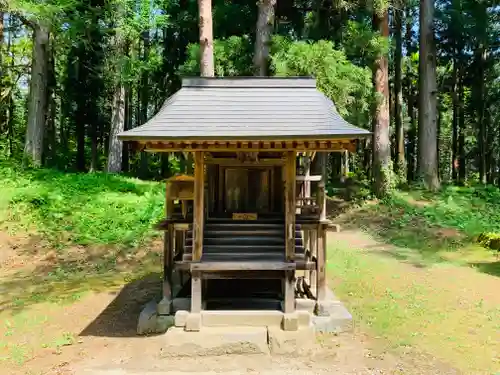 土津神社｜こどもと出世の神さまの末社