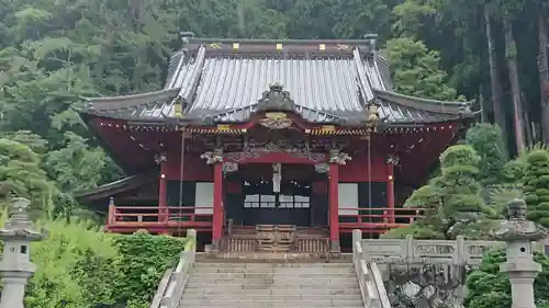 久遠寺の本殿