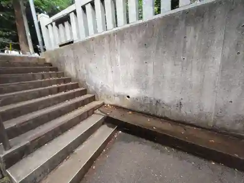 前原御嶽神社の建物その他