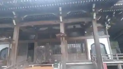 法聞寺の本殿・本堂