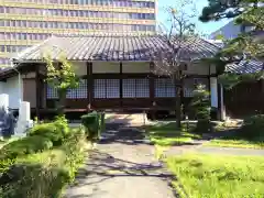 東泉寺の本殿