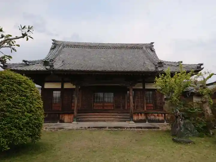 総持院の本殿・本堂