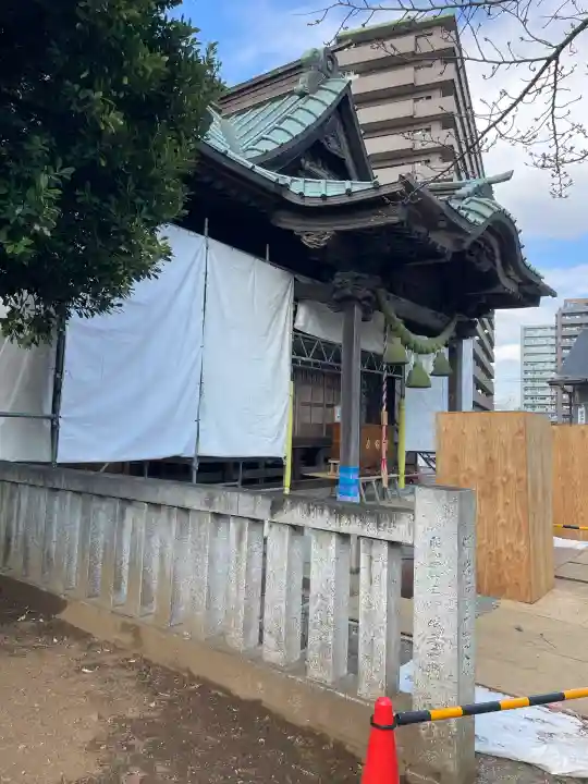 鹿島神社の{uncategorized: "未分類", other: "その他", undefined: "問題あり", building: "その他建物", grave: "お墓", sacred_gate: "鳥居", guardian: "狛犬", statue: "像", buddha: "仏像", history: "歴史", nature: "自然", garden: "庭園", animal: "動物", pagoda: "塔", temizu: "手水舎", mountain_gate: "山門・神門", sanctuary: "本殿・本堂", subordinate: "末社・摂社", art: "芸術", scenery: "景色", jizo: "地蔵", ema: "絵馬", goshuin: "御朱印", omikuji: "おみくじ", items: "授与品その他", amulet: "お守り", goshuincho: "御朱印帳", eats: "食事", festival: "お祭り", votive_dance: "神楽", shichigosan: "七五三参", wedding: "結婚式", experience: "体験その他", initially: "初詣", around: "周辺", anti_infection: "感染症対策"}