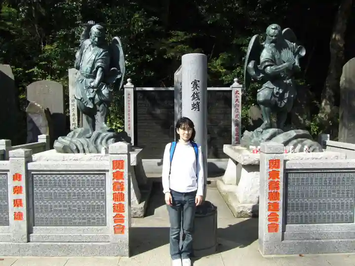 高尾山薬王院の像