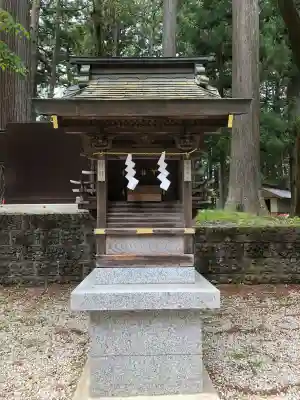 北口本宮冨士浅間神社の{uncategorized: "未分類", other: "その他", undefined: "問題あり", building: "その他建物", grave: "お墓", sacred_gate: "鳥居", guardian: "狛犬", statue: "像", buddha: "仏像", history: "歴史", nature: "自然", garden: "庭園", animal: "動物", pagoda: "塔", temizu: "手水舎", mountain_gate: "山門・神門", sanctuary: "本殿・本堂", subordinate: "末社・摂社", art: "芸術", scenery: "景色", jizo: "地蔵", ema: "絵馬", goshuin: "御朱印", omikuji: "おみくじ", items: "授与品その他", amulet: "お守り", goshuincho: "御朱印帳", eats: "食事", festival: "お祭り", votive_dance: "神楽", shichigosan: "七五三参", wedding: "結婚式", experience: "体験その他", initially: "初詣", around: "周辺", anti_infection: "感染症対策"}