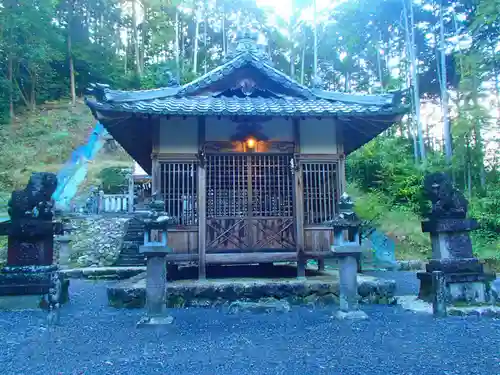神明神社の本殿・本堂
