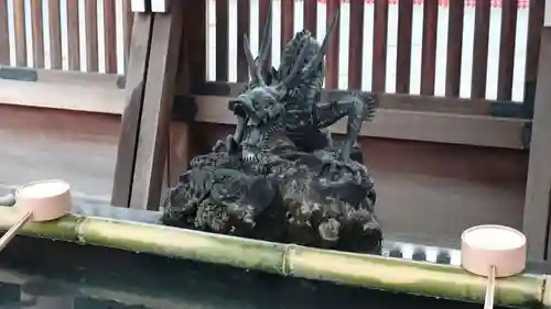 鷲神社の手水舎