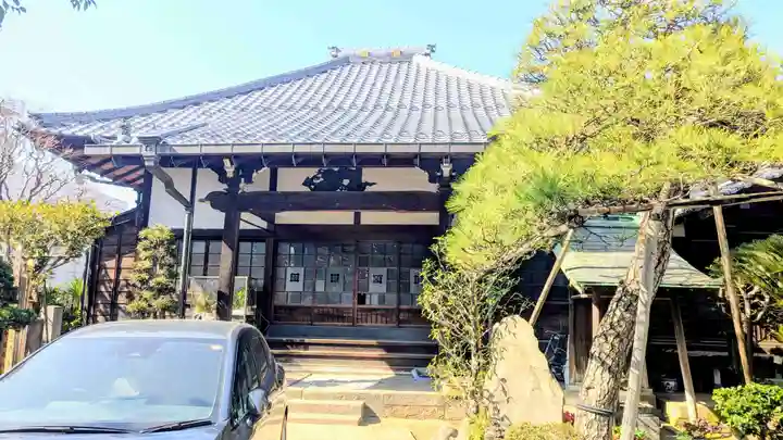 信行寺の本殿・本堂