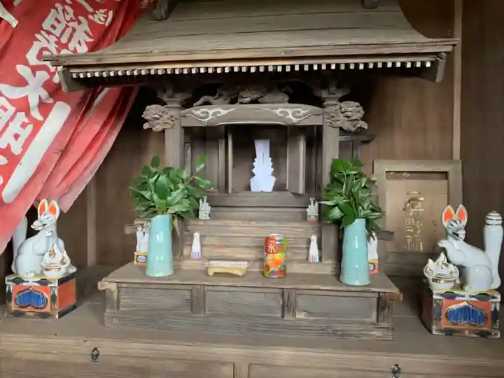 三保野稲荷神社の本殿・本堂