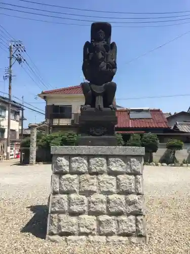 善光寺別院願王寺の像