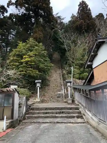 布勢神社の建物その他