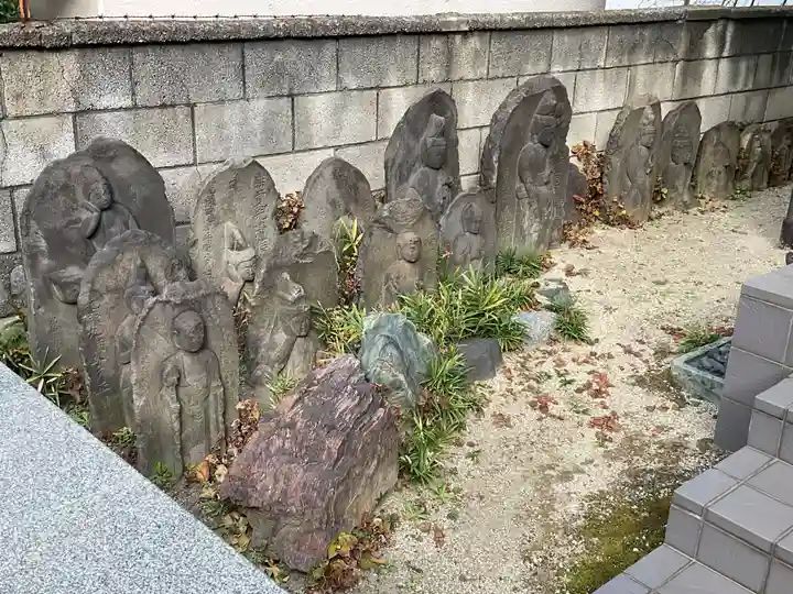 青巒寺(東京都)
