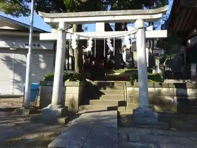 女塚神社の末社・摂社