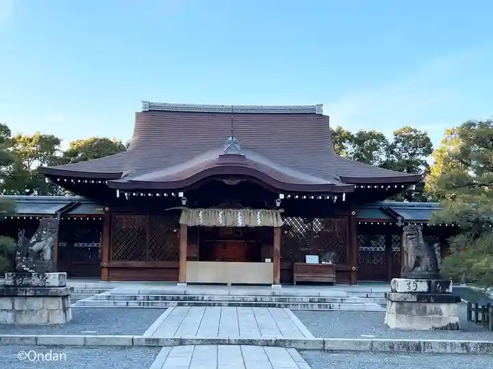 城南宮の本殿・本堂